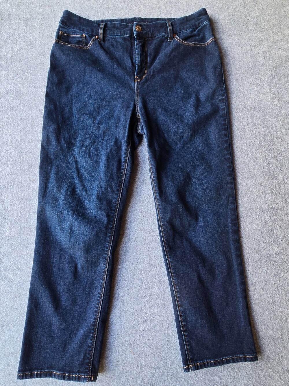 Chico's Women's Jeans The SO Lifting Crop Stretch Dk Wash Size 8 (30"x23")